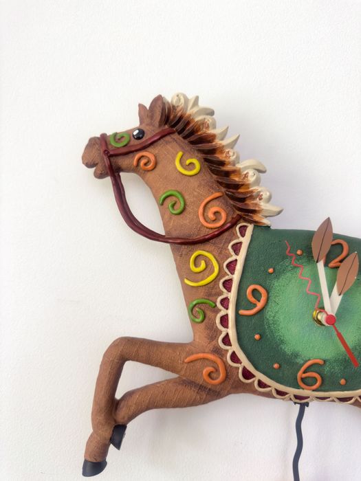 ZEGAR ŚCIENNY  z wahadłem - koń, kucyk. Do pokoju dziecięcego.