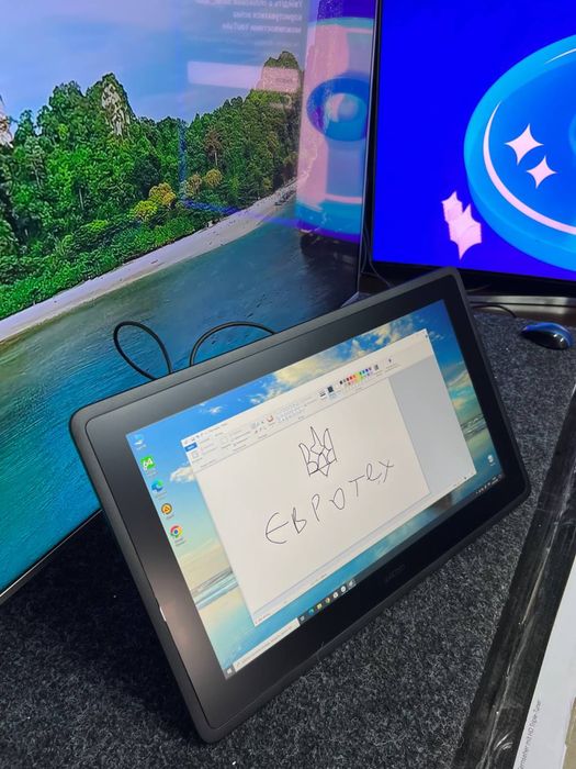ТОП монітор планшет Wacom DTK-2260 (Cintiq 22)