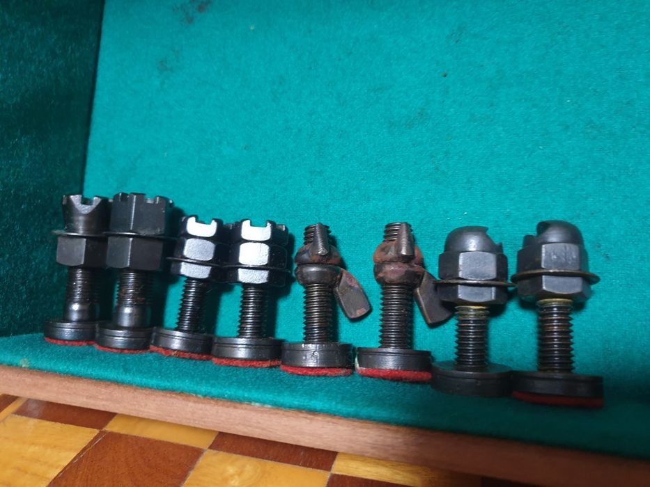 Conjunto completo de jogo de xadrez vintage artístico