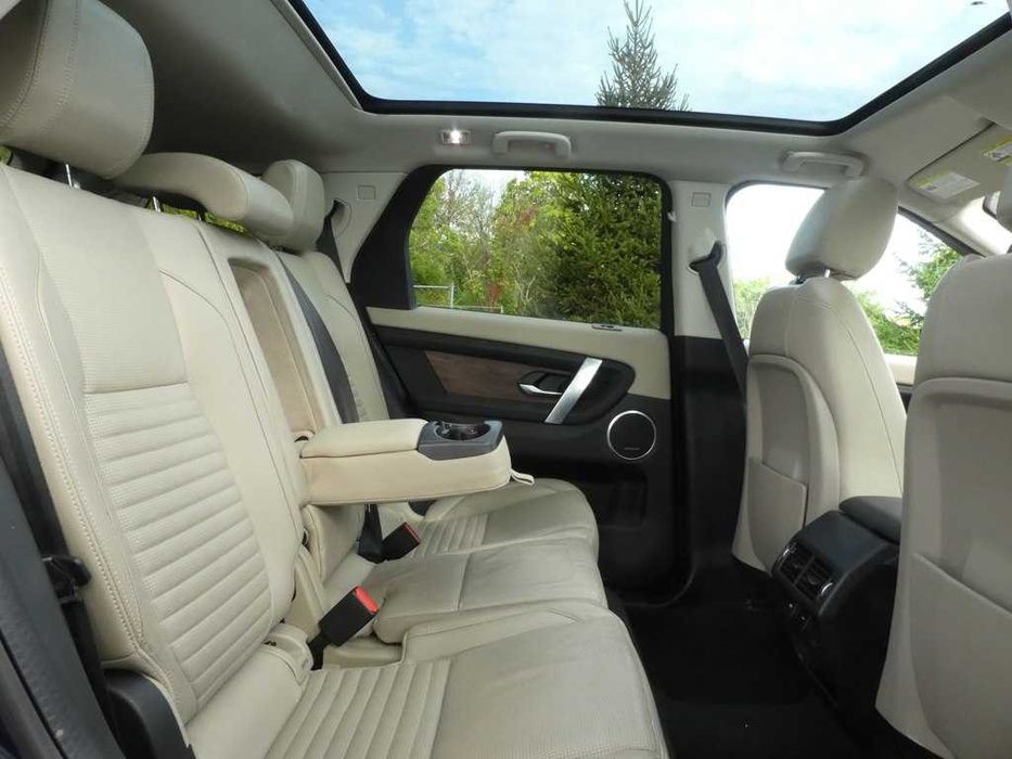 2020 Land Rover Discovery Sport SE