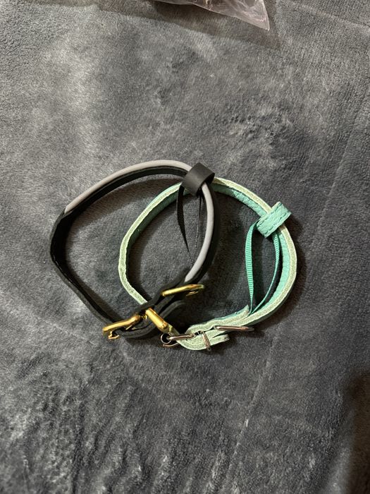 Іграшки для собак та ошийники для дрібних тварин