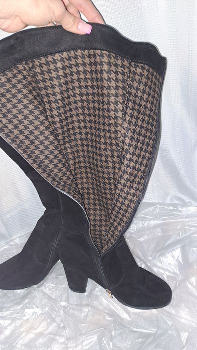 Чоботи на підборах