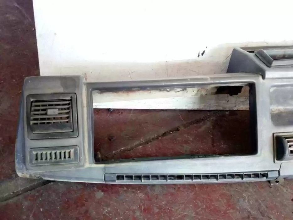 TABLIER MERCEDES-BENZ CLASSE E 1990 -68100JX56A