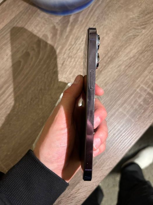 Продам IPhone 14 Pro max