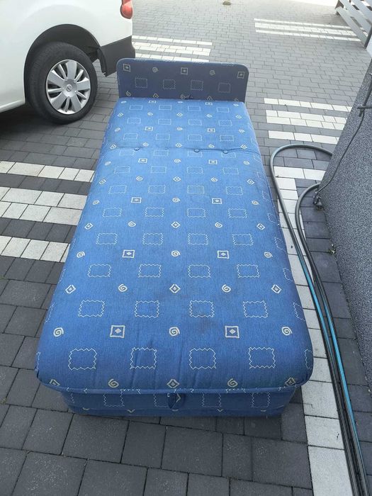 Tapczan do pokoju dziecięcego