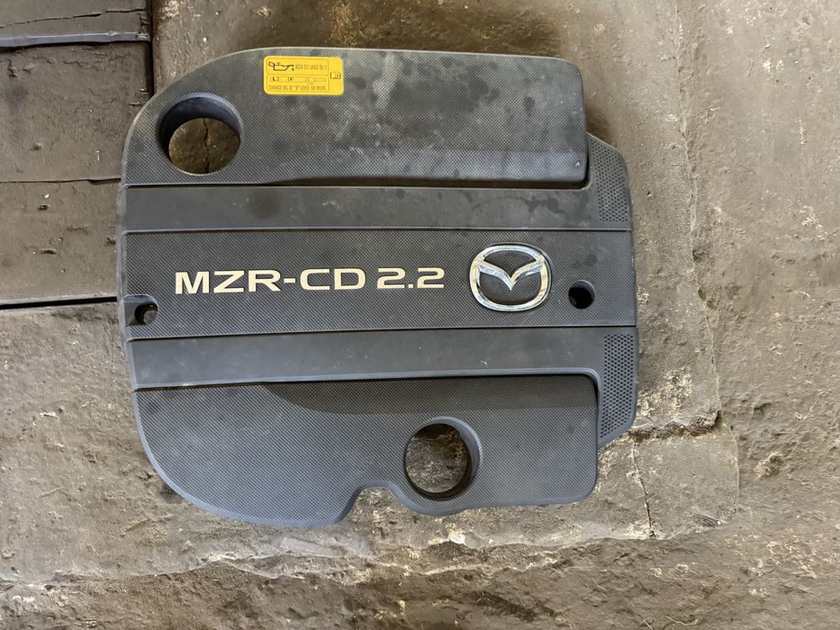 Накладка двигуна декоративна кришка 2.2CiDT 16V R2AX10230C MAZDA CX-7 06-12