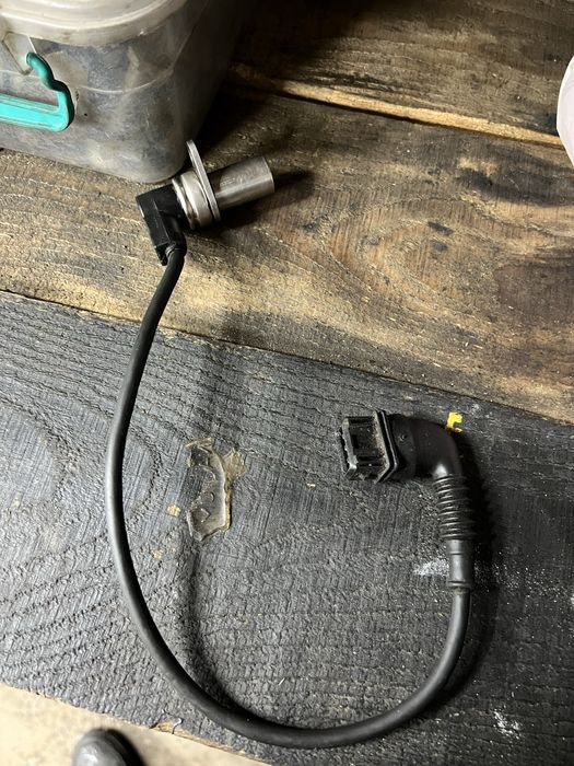 Датчик распредвала m50 b20 оригинал