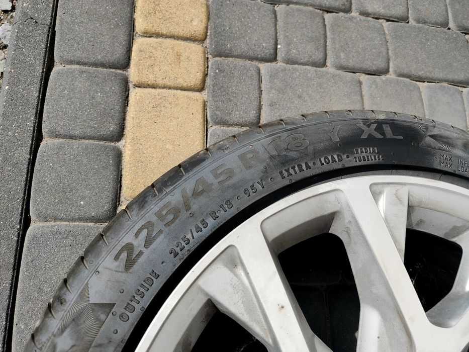 Felga felgi aluminiowa VW 18 Continental 225/45 xl 5x112
