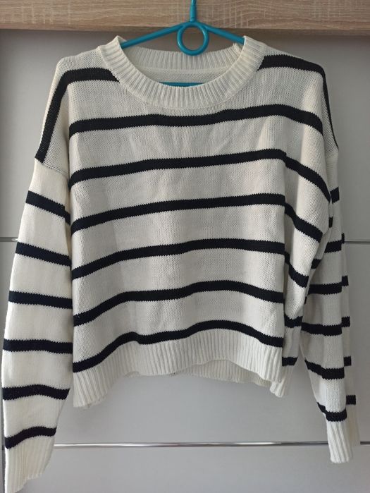 Sweter damski czarno biały w paski M