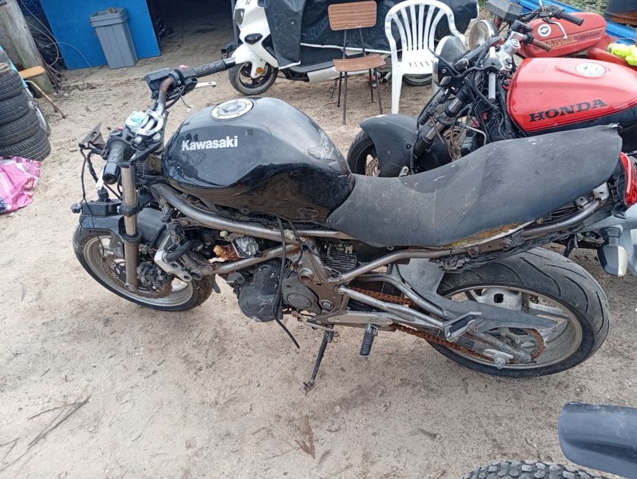 Kawasaki er650 acidentada