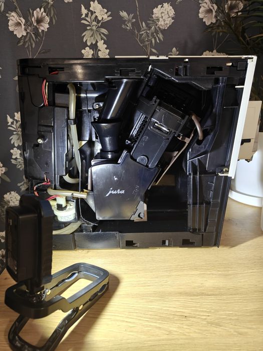 Jura A7 ekspres do kawy- nowe żarna