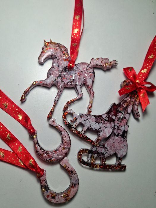 Новогодние игрушки