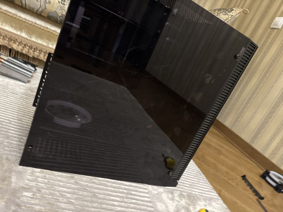 Корпус Vinga + 5ARGB вентилятори, загартоване скло