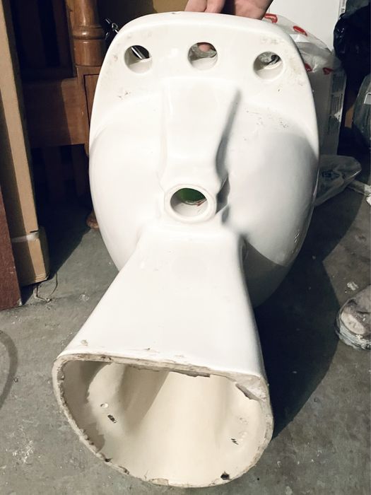 Bidé branco de louça