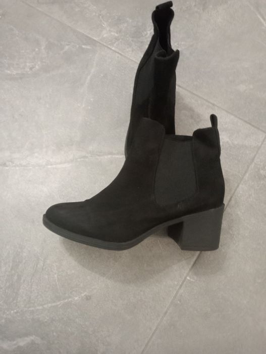 Buty botki na obcasie platformie divided czarne 38