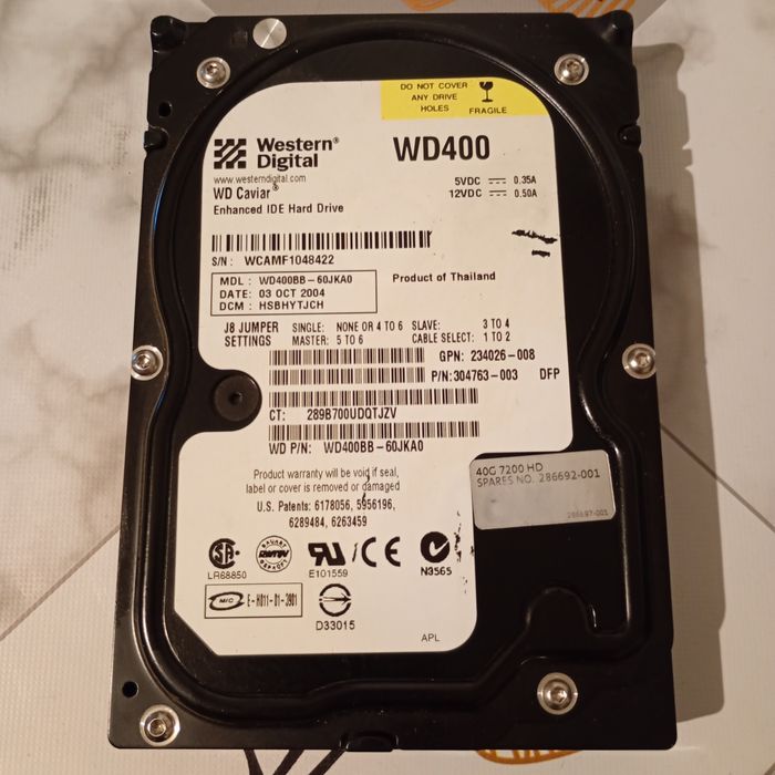 dysk twardy Western Digital Caviar WD400. 
Pojemność: 40 GB.