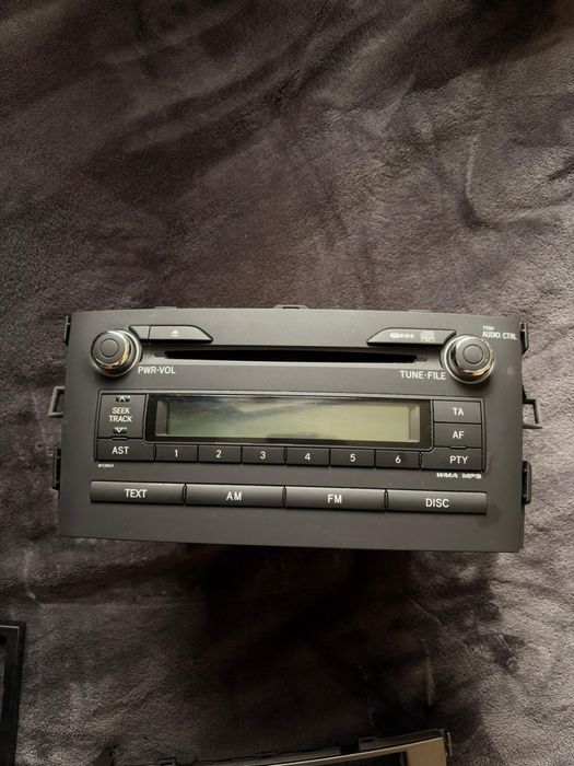 Oryginalne radio Toyota auris