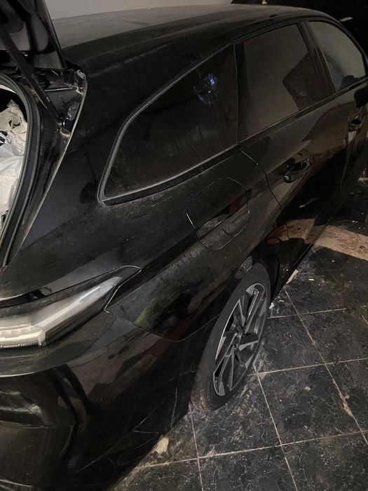 PEUGEOT 308 com documentos