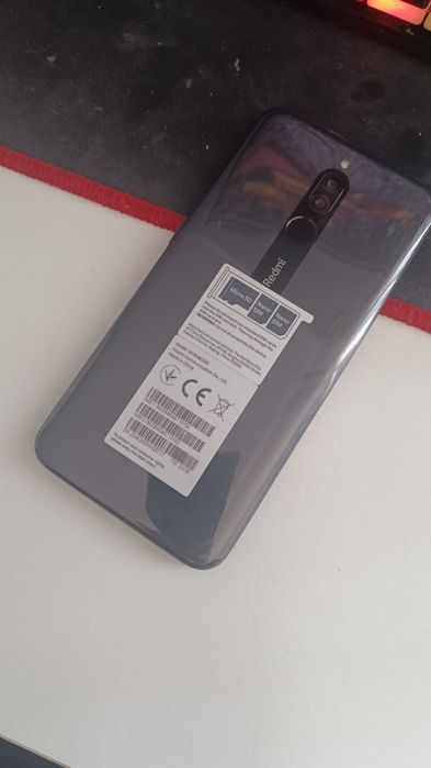 sprzedam telefon redmi 8