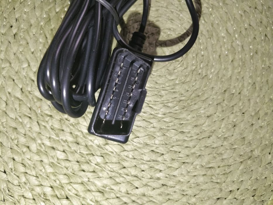 Zasilacz do kamery samochodowej 24h