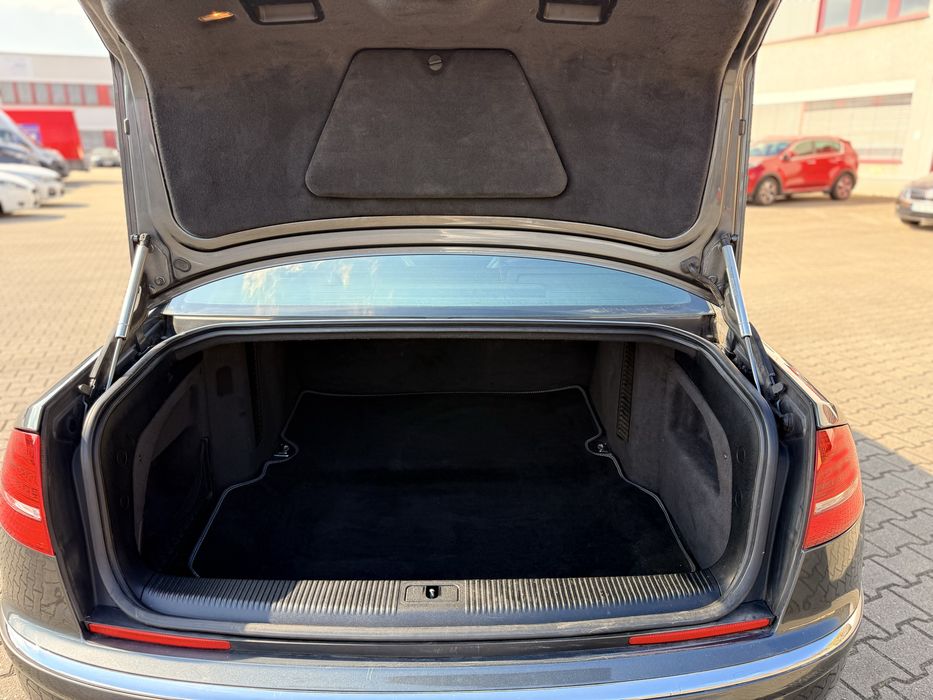 Audi A8 D3 2008r. 3.0 TDI quattro