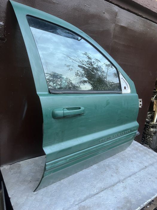 Дверь правая в сборе grand cherokee wj джип чероки 04 год