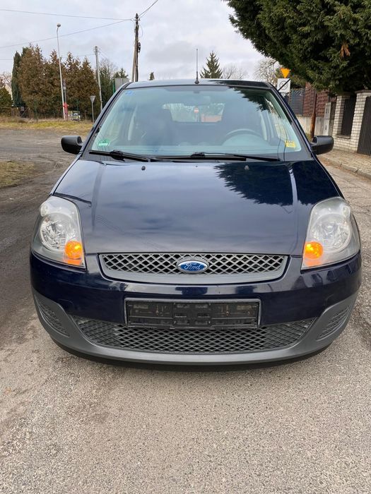 Ford Fiesta 1,3 Benzyna  MAŁY PRZEBIEG !!!