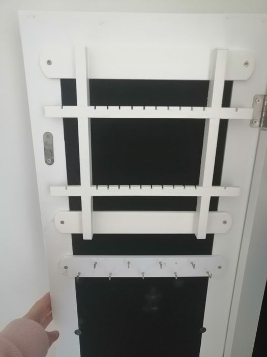 Espelho de pé - guarda jóias