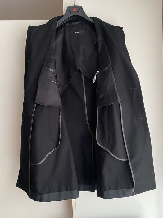 Hugo boss тонкий плащ