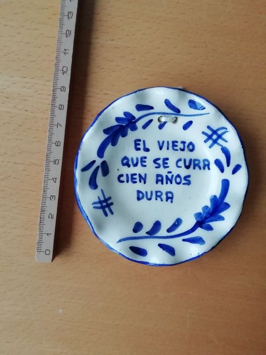 Conjunto de pratos portugueses.