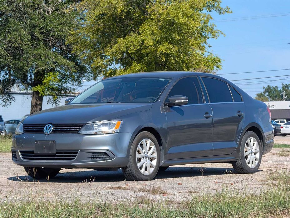 Volkswagen Jetta SE PZEV      2013