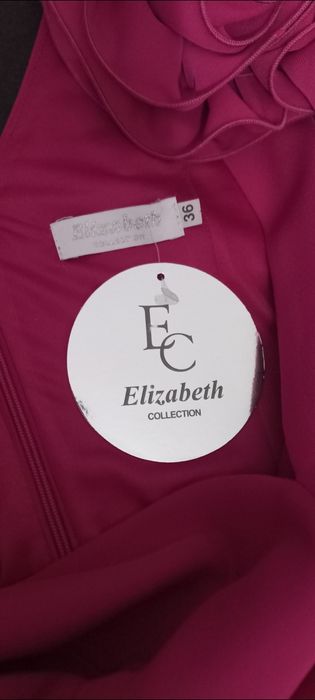 Sukienka w kolorze fuksji