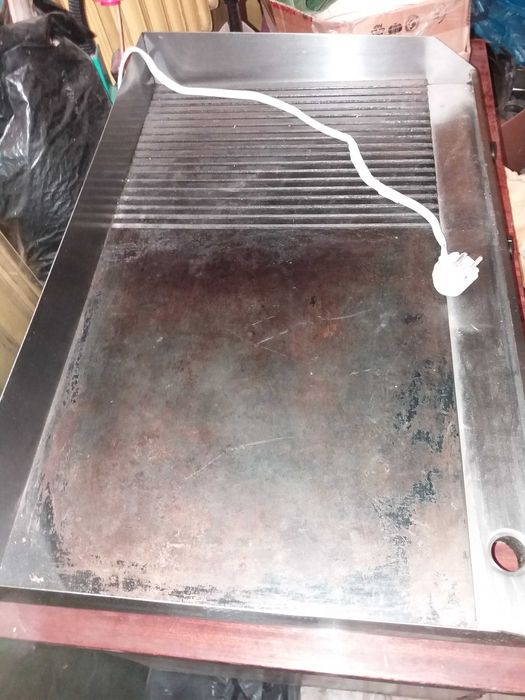 Гриль-Жарочная поверхность нержавейка