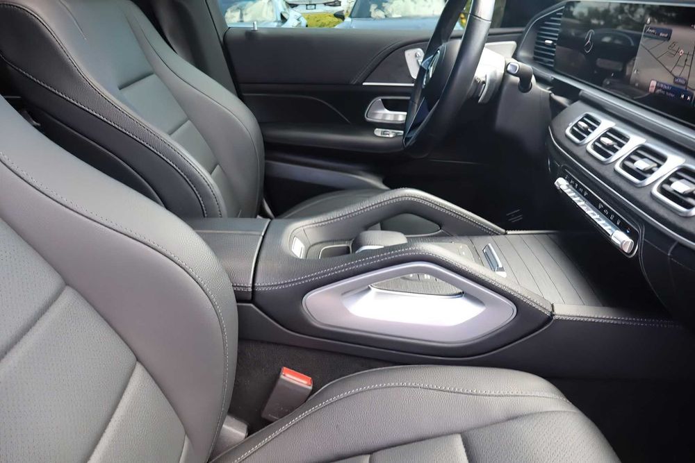 Mercedes-Benz GLE 450e 4MATIC      2025