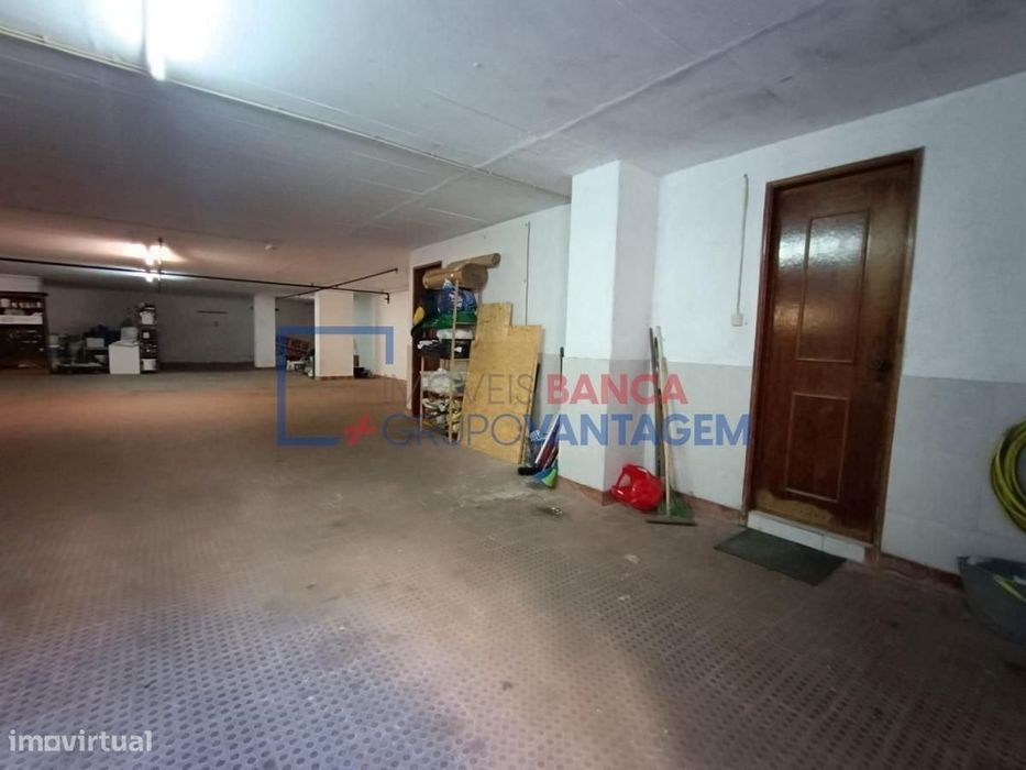 Lugar De Parqueamento Na Tapada Das Mercês