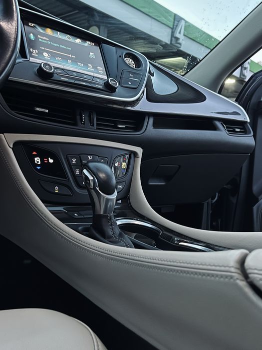 Продам идеальный Buick Envision