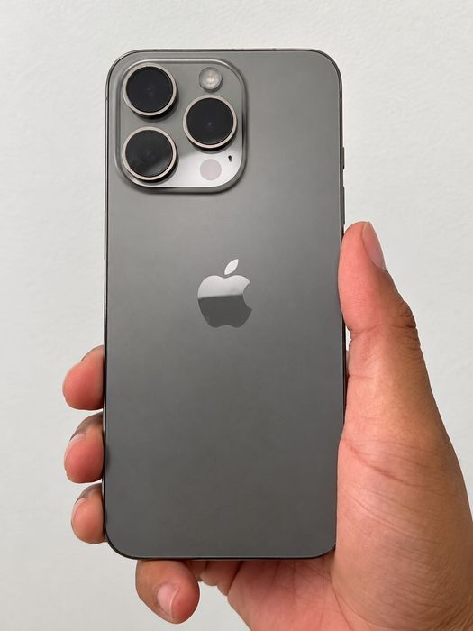 iPhone 16 Pro — 256 GB | 650€