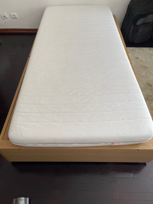 Cama individual 105x200 cm + colchão