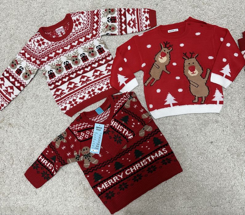 Продам детский новогодний свитер