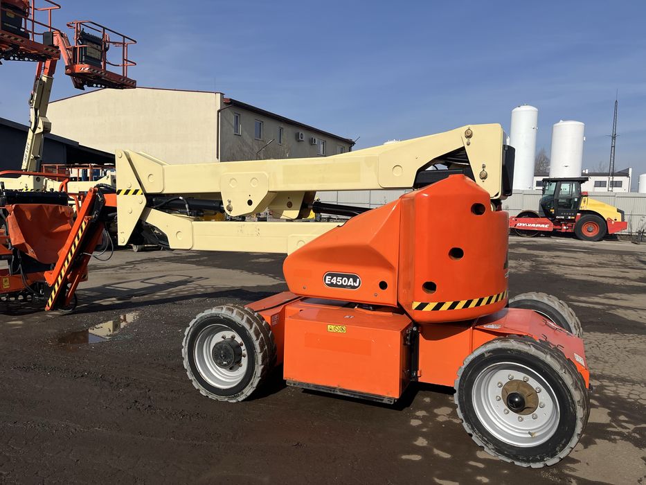 Podnośnik przegubowy JLG E450 AJ genie