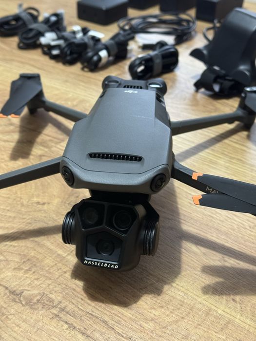 DJI Mavic 3 Pro + Fly more combo