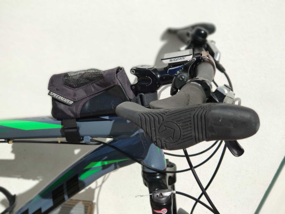 Vende-se Bicicleta Fuji Roda 29 – Equipada para Aventuras!