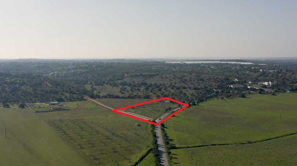 Terreno dentro plano urbanistico da Quinta do Paço - Terreno 8400 m2