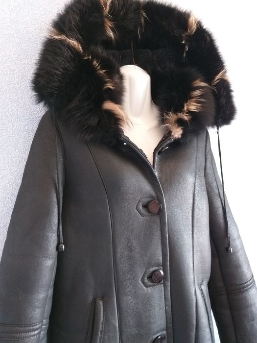 Дублёнка тёплая натуральная олень цегейка песец по низкой цене разме М