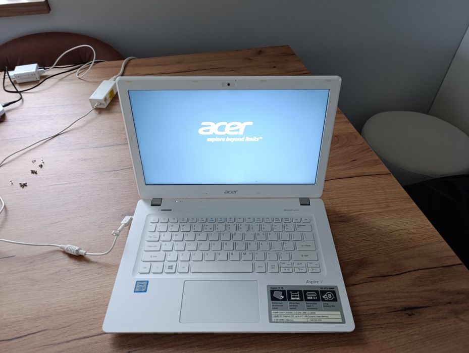 Laptop Acer aspire v 13