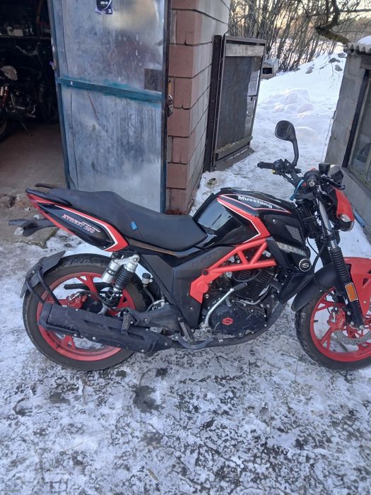 Продам Mustang 250