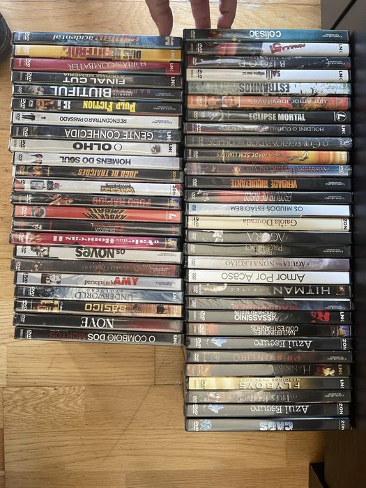 Conjunto de DVD (cerca de 50)