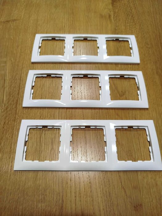 30x Ramka Berker Kwadrat – Biały Połysk