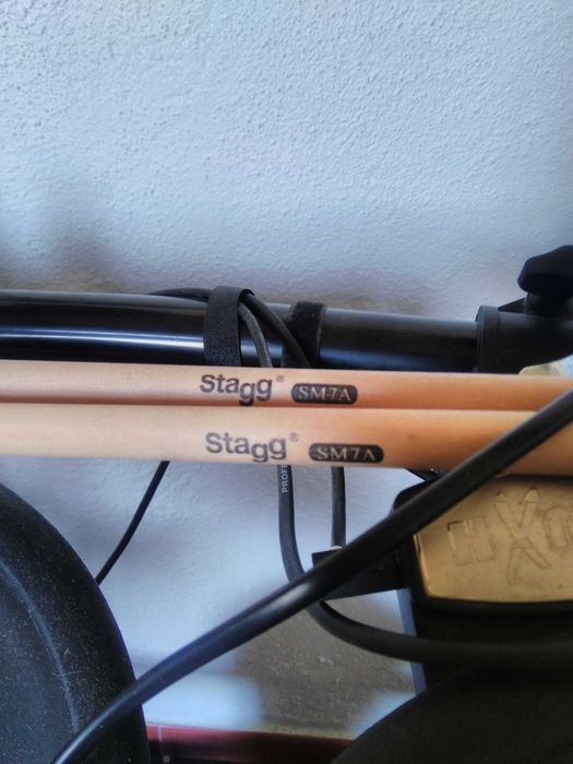 Bateria Electrónica + amplificador