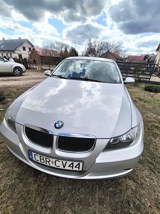 BMW Seria 3 BMW e90 320i gaz